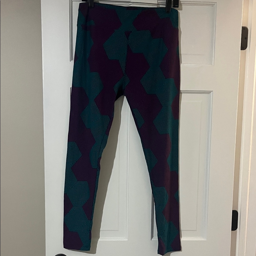Geometric Patterned Leggings